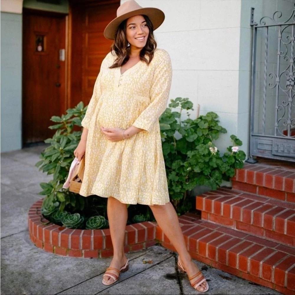 HATCH Kenzie Maternity Mini Dress in Yellow Floral Crinkle with Pockets - Picture 3 of 15